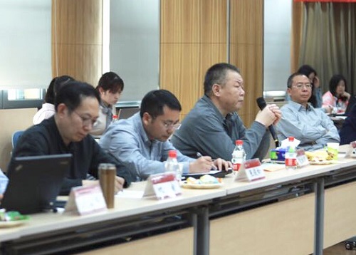 字體設(shè)計(jì)專家倪初萬發(fā)言.jpg 字體設(shè)計(jì)專家倪初萬發(fā)言.jpg